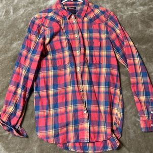 Women’s plaid long sleeve